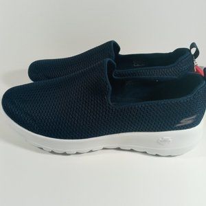 NWTSkechers Gowalk Joy Mesh Slip On Sneakers 9Wide